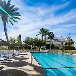 Luxurious With Community Pool & Balcony In Puerto Banus * マルベーリャ